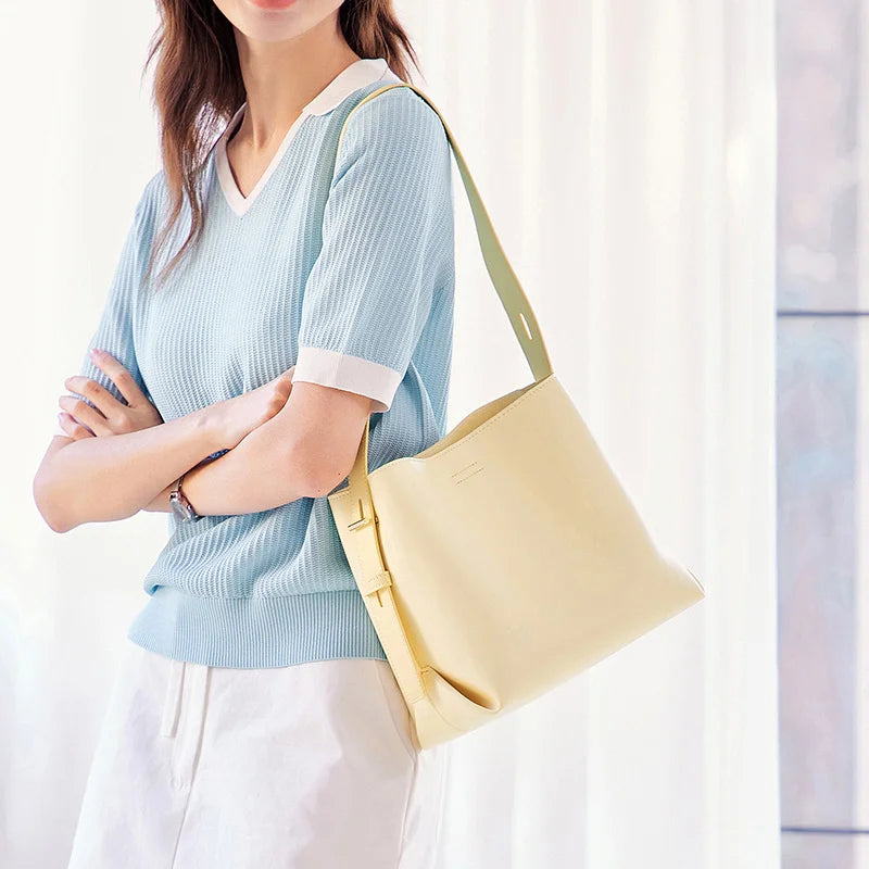 Semir Bucket Bag Women New Women Shoulder Bag Soft Leather Bag Popular Satchel Bag Commuter Christmas Bag