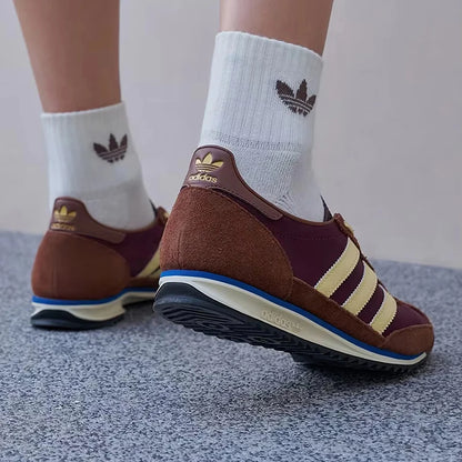 Adidas Women's Casual Fashion Sneakers IE3425