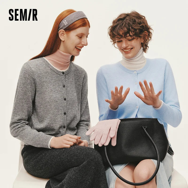Semir Women Knitted Sweater Slim Embroidered Pullover