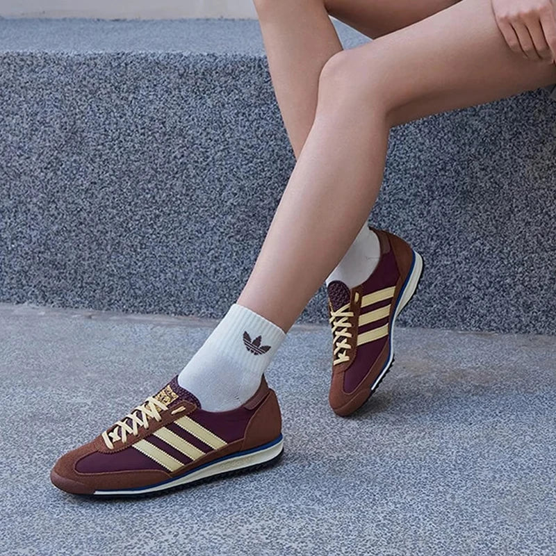 Adidas Women's Casual Fashion Sneakers IE3425