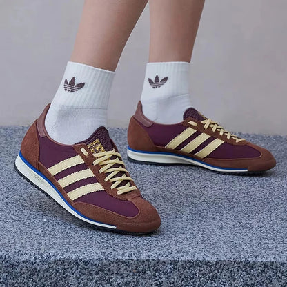 Adidas Women's Casual Fashion Sneakers IE3425
